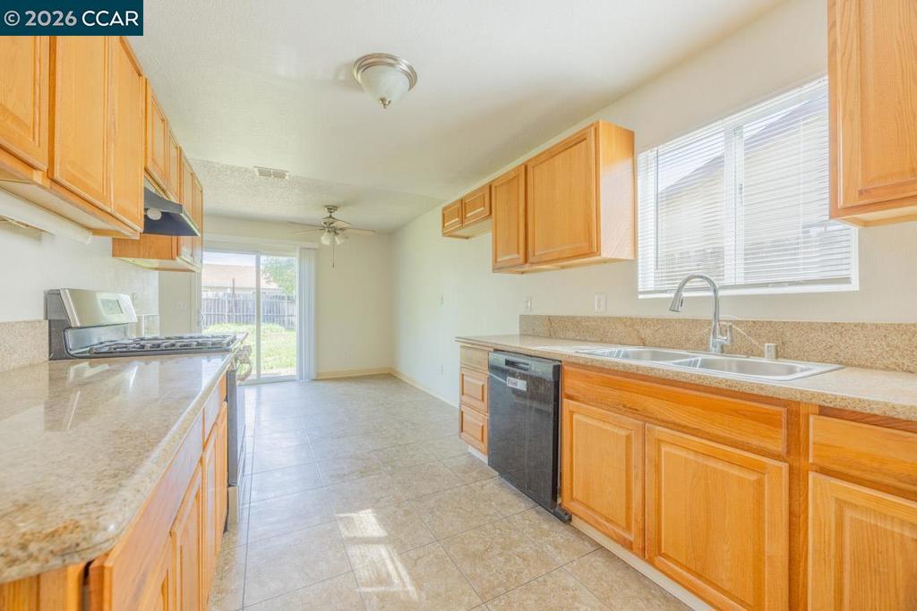 4009 Bairnsdale Way