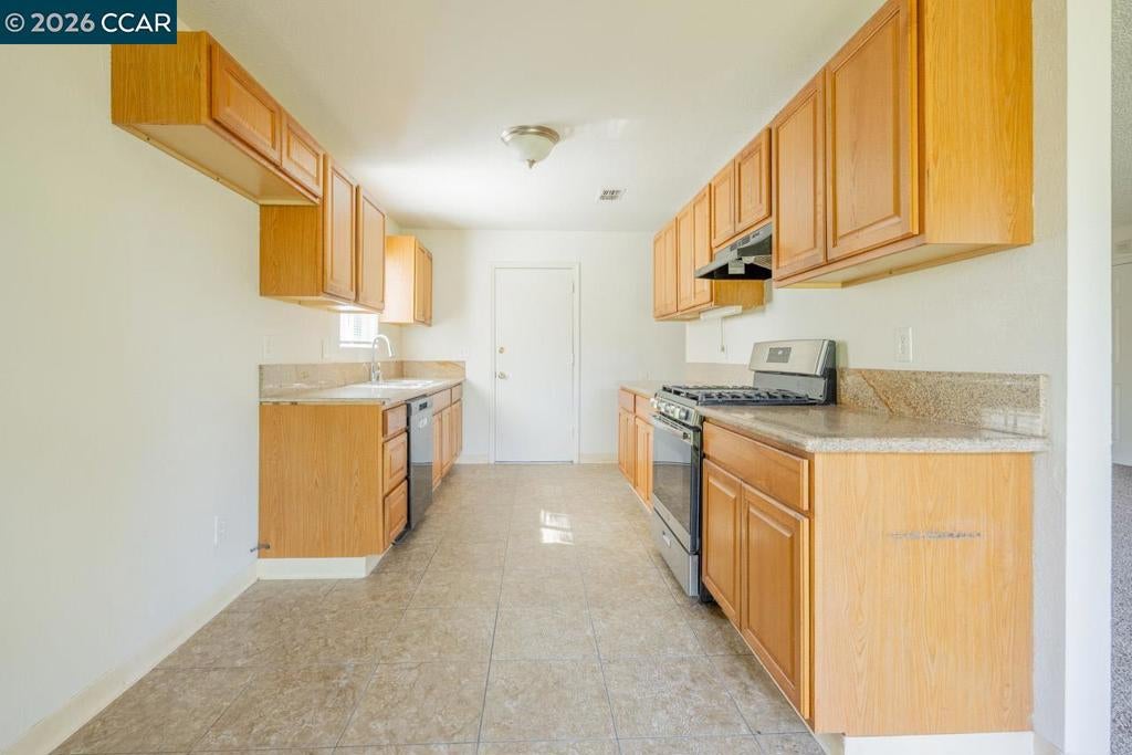 4009 Bairnsdale Way
