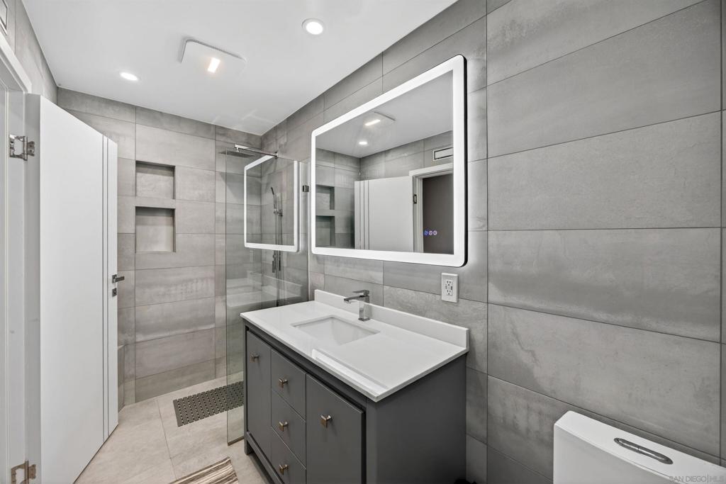 2336 Kenwyn