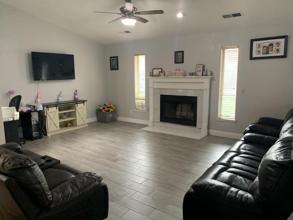 Photo of 523 Gumwood Court, Los Banos, CA 93635 (MLS # ML82041335)