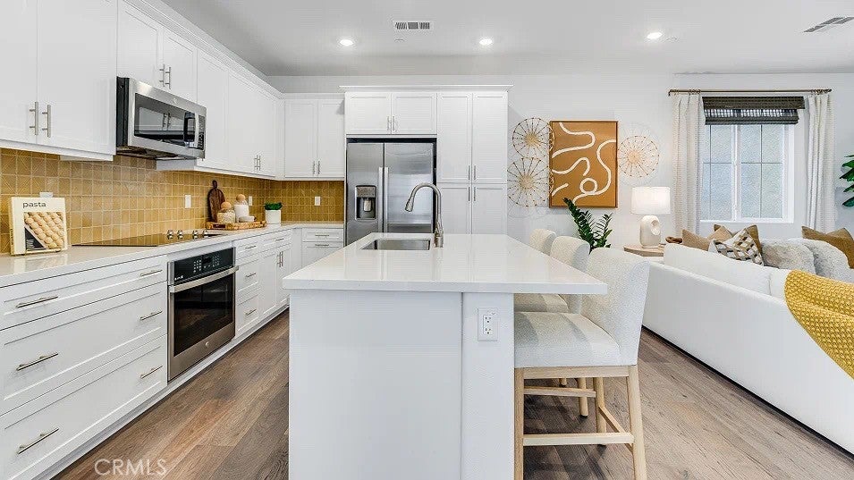 1248 Thunderbolt Lane