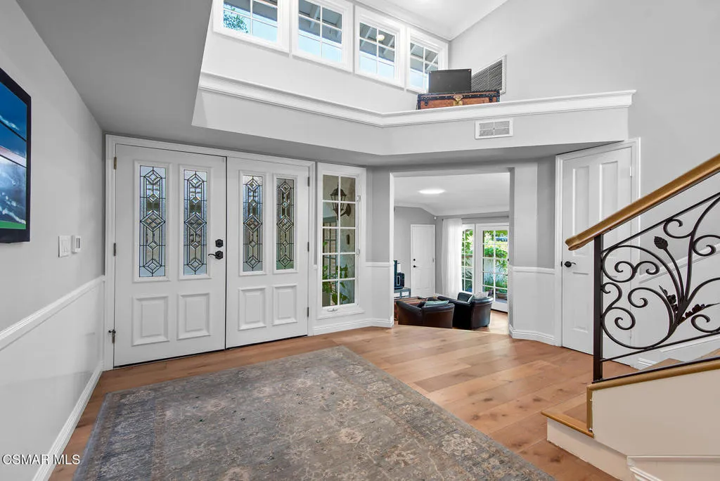 Westlake Village, California 91362, United States, 4 Bedrooms Bedrooms, ,5 BathroomsBathrooms,Residential,Pending,152752