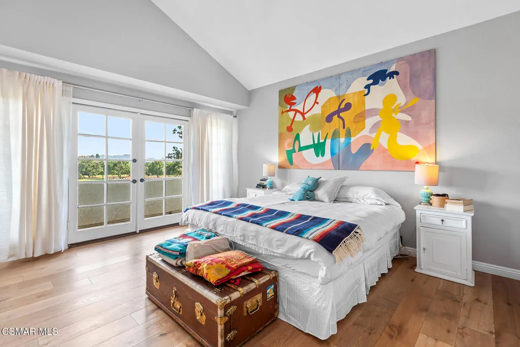 Westlake Village, California 91362, United States, 4 Bedrooms Bedrooms, ,5 BathroomsBathrooms,Residential,Pending,152752