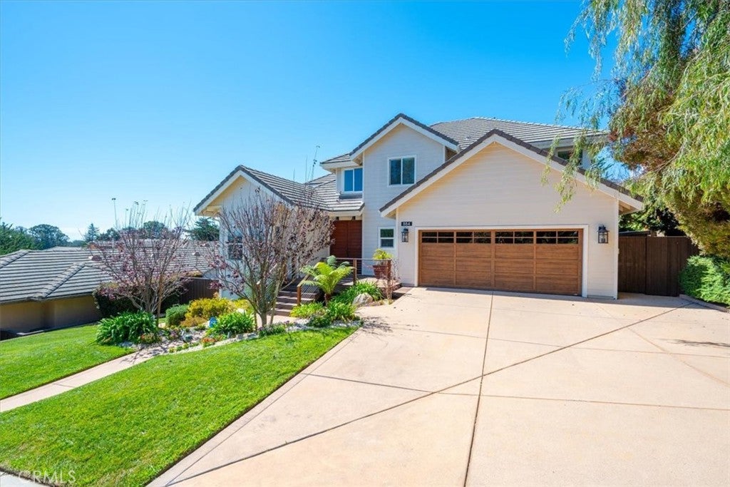 884 Auklet Court