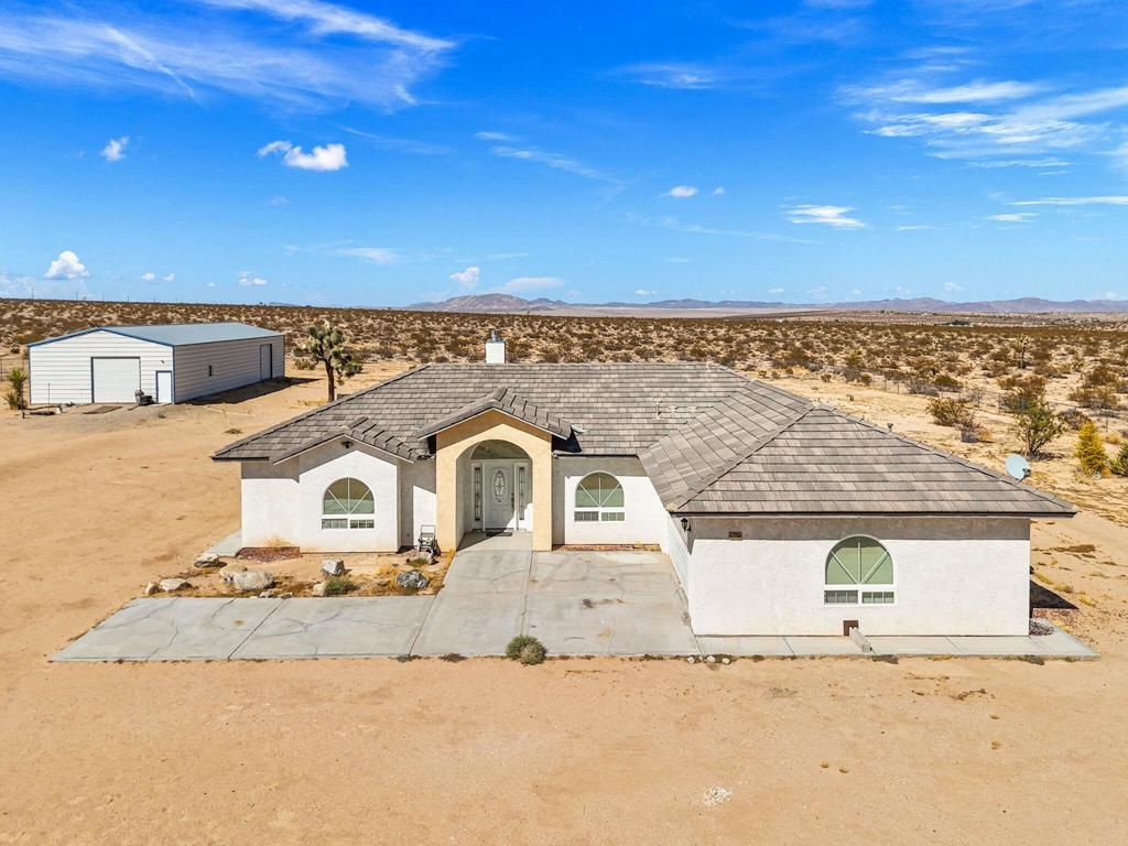 Photo of 62734 Starlight Street, Joshua Tree, CA 92252 (MLS # 219142733DA)