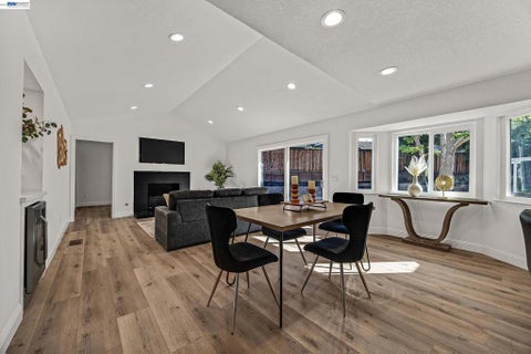 Tiny photo for 1170 Mardon Ct Ct, Concord, CA 94521 (MLS # 41137356)