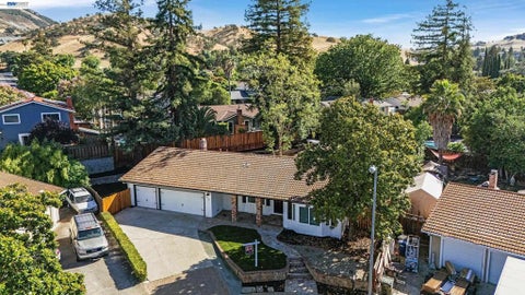 Tiny photo for 1170 Mardon Ct Ct, Concord, CA 94521 (MLS # 41137356)