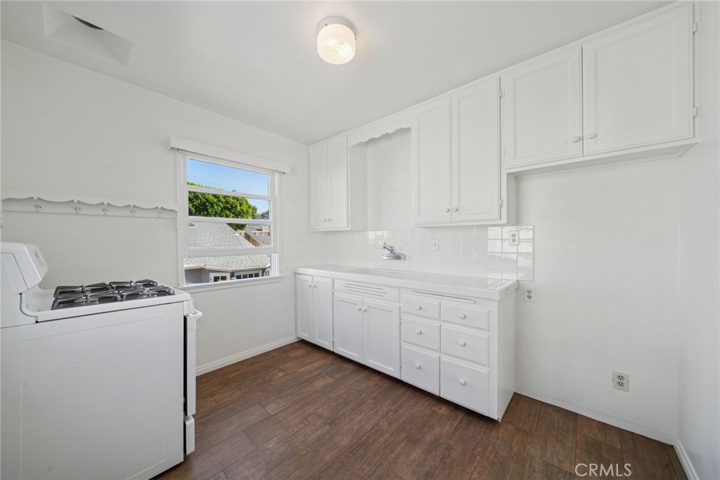 Corona del Mar North of PCH (CNHW) - Residential Lease
