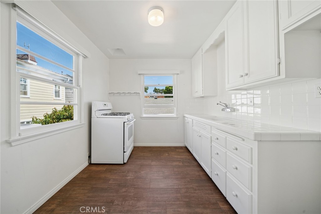 Corona del Mar North of PCH (CNHW) - Residential Lease
