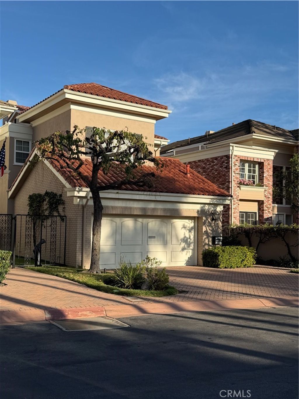 Photo of 12305 Ridge, Los Angeles, CA 90049 (MLS # SR26005357)