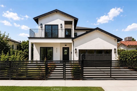 Photo of 2134 Greenfield Avenue, Los Angeles, CA 90025 (MLS # TR26118876)