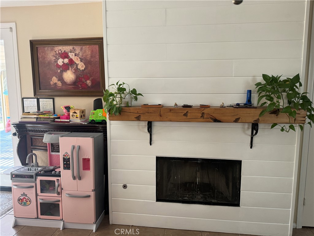 Oak - Residential Lease