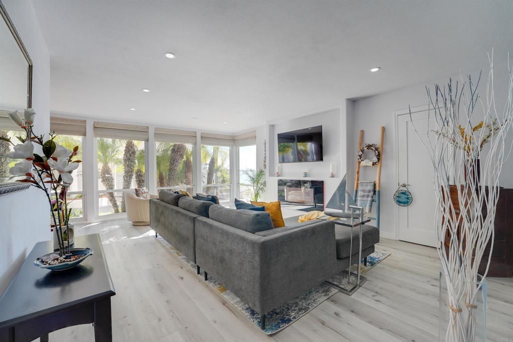 Photo of 3920 Riviera Drive #U, San Diego, CA 92109 (MLS # NDP2603232)