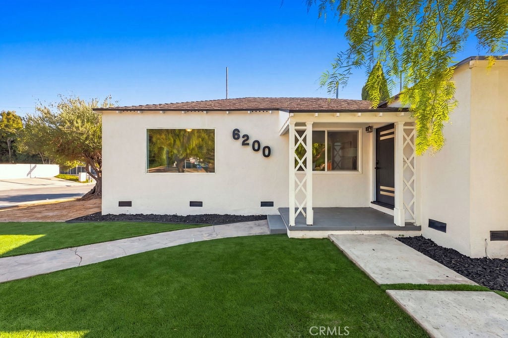 6200 W 85th
