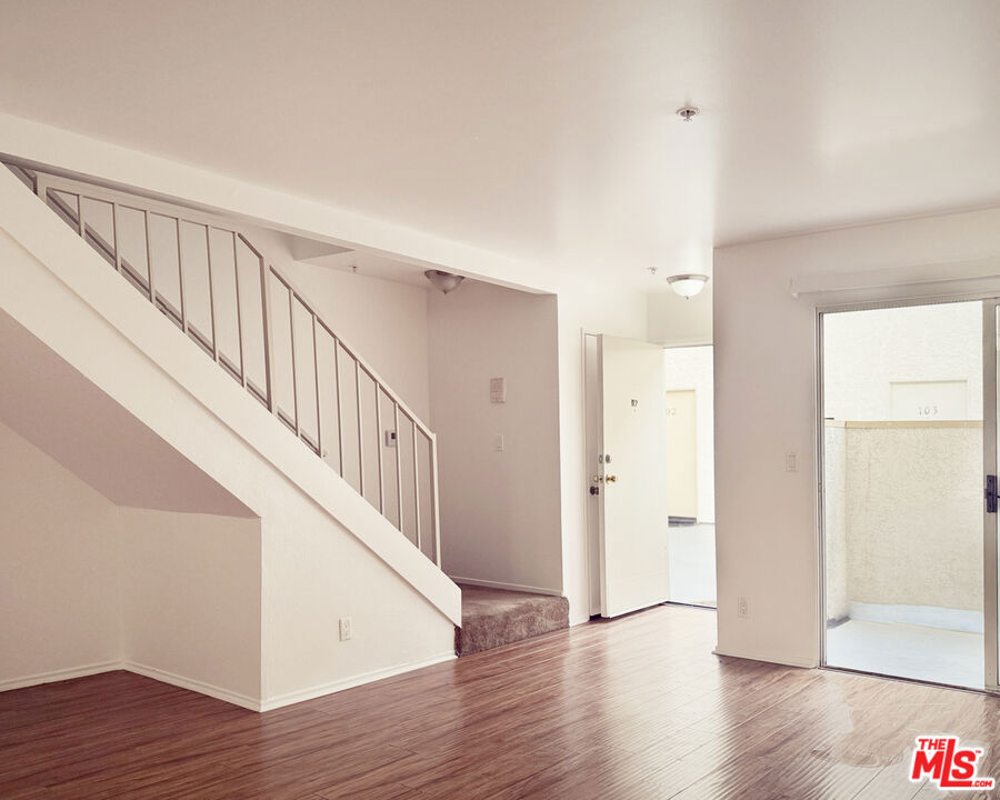 Beautifully updated and spacious 2-bedroom, 2.5-bath apartment in the heart of Van Nuys. Each bedroom includes its own private en-suite bath, plus an additional guest half bath. The open floor plan features a bright living and dining area, modern kitchen with stainless-steel appliances, central A/C & heat, and a private balcony. Close to shopping, dining, schools & easy freeway access.