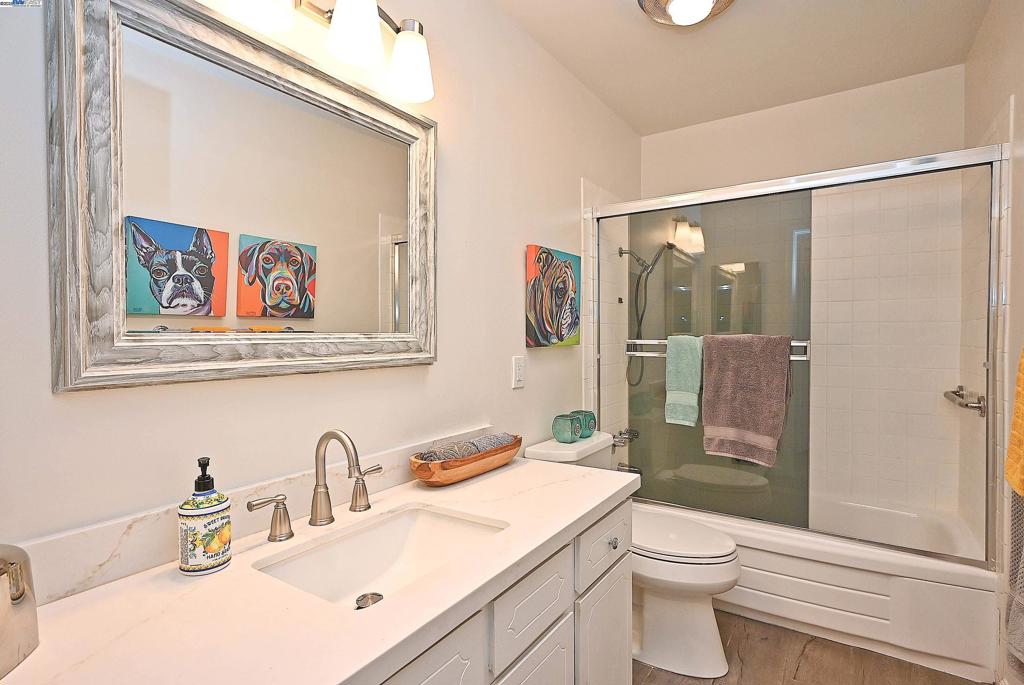 SOUTHSHORE - Residential
