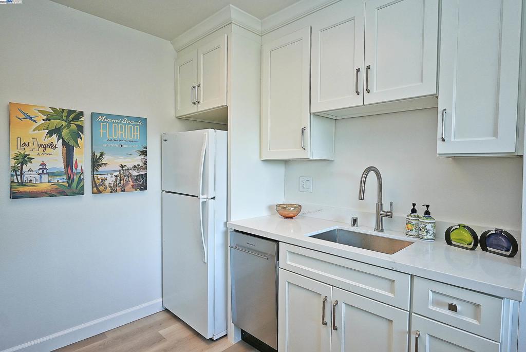 SOUTHSHORE - Residential
