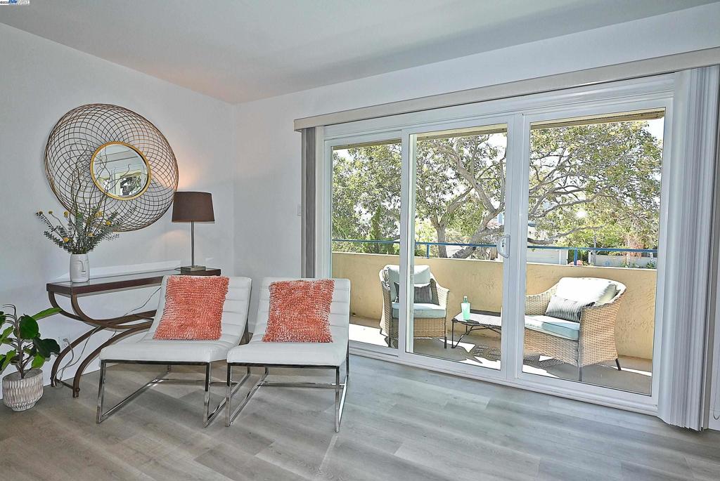 SOUTHSHORE - Residential