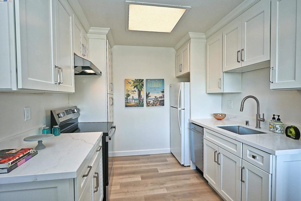 SOUTHSHORE - Residential