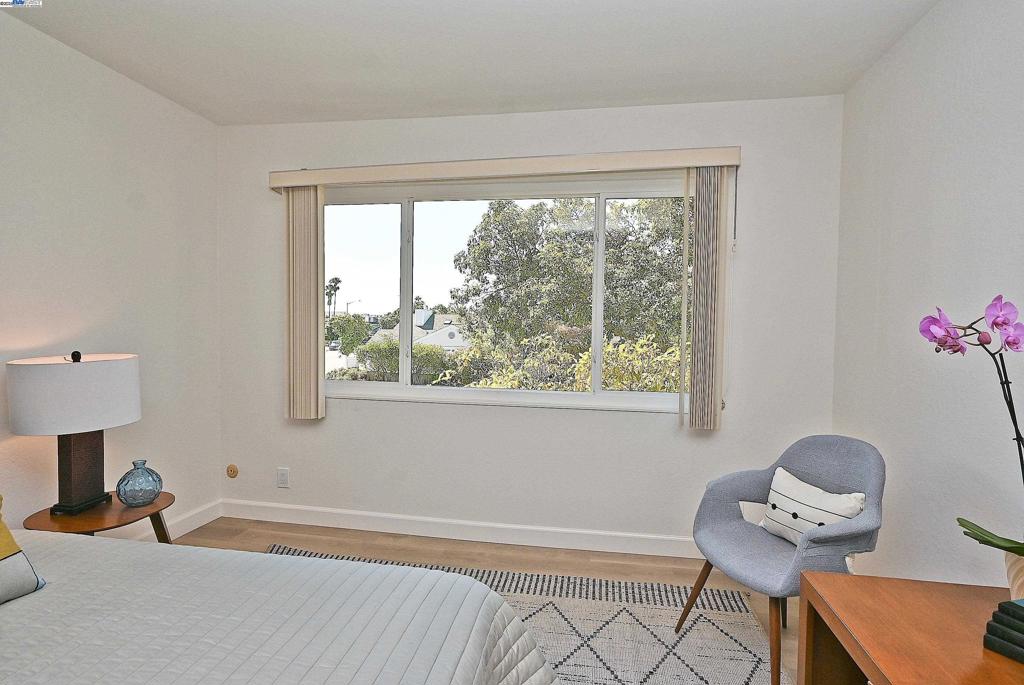 SOUTHSHORE - Residential
