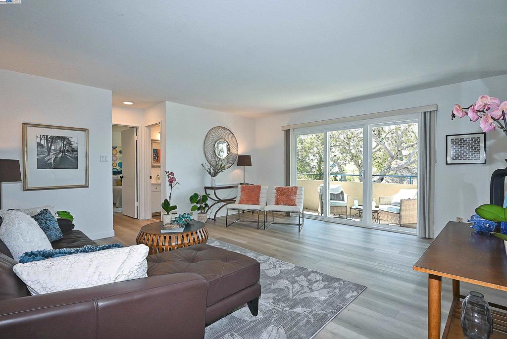 SOUTHSHORE - Residential