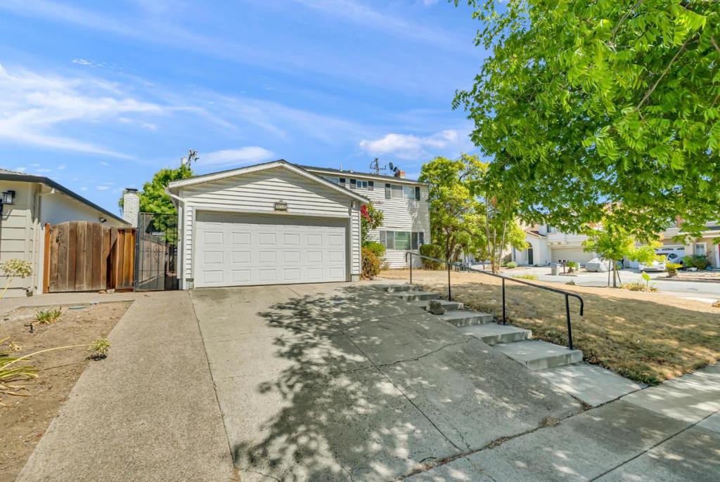 Properties 4 252 Ketchum Drive