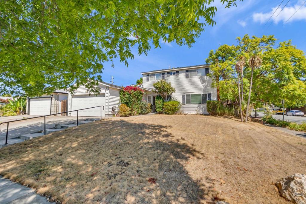 Properties 1 252 Ketchum Drive