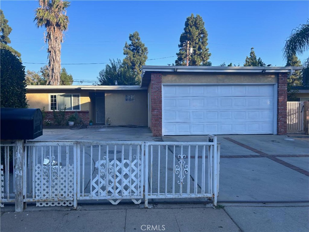 Welcome to this charming single-family home in the heart of Sylmar, offering comfort, functionality, and room to grow. Featuring 4 bedrooms and 2 bathrooms across 1,166 sq ft of living space, this home sits on a generous 6,067 sq ft lot with a fully fenced yard—perfect for outdoor enjoyment, entertaining, or pets.
Freshly updated with new interior paint, the home features an inviting layout, ample natural light, and a spacious attached garage with driveway space for up to five vehicles—ideal for families or those needing extra-parking.
In addition to the main living areas, the property includes two extra bedrooms and two additional bathrooms (unpermitted), offering flexible space for guests, extended family, or a potential home office setup. Buyers are advised to conduct their own due diligence regarding permits and square footage.
Conveniently located near schools, parks, shopping, and freeway access, this property presents a great opportunity for homeowners or investors alike.
Don’t miss your chance to own this versatile home in a desirable Sylmar neighborhood!