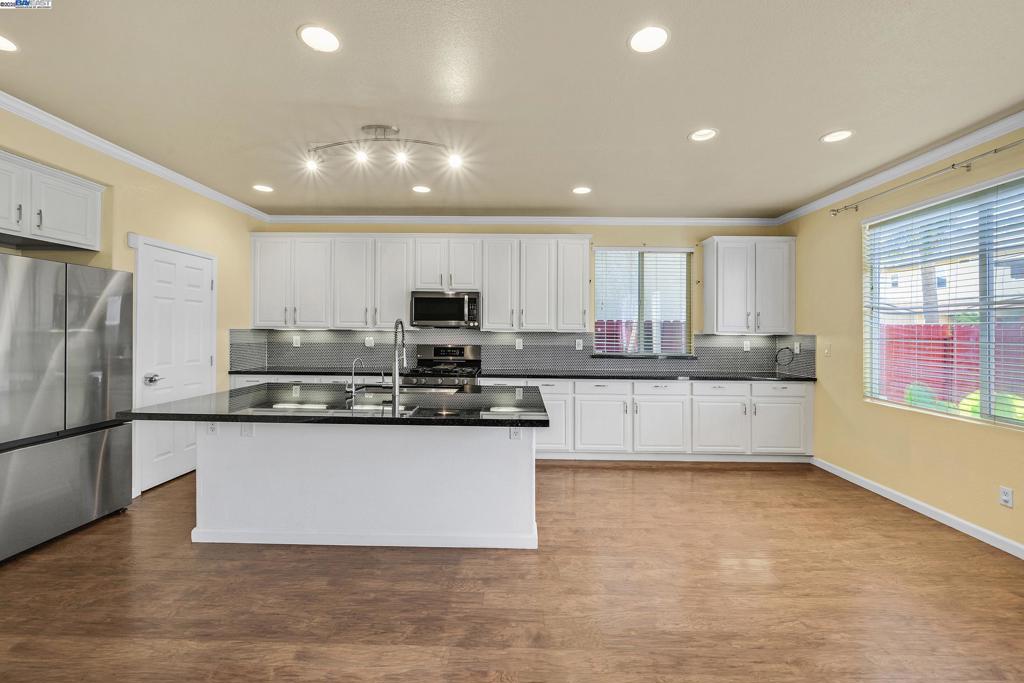Not Listed - Residential