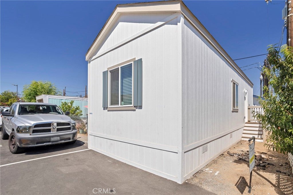 6154 Mission Boulevard 66