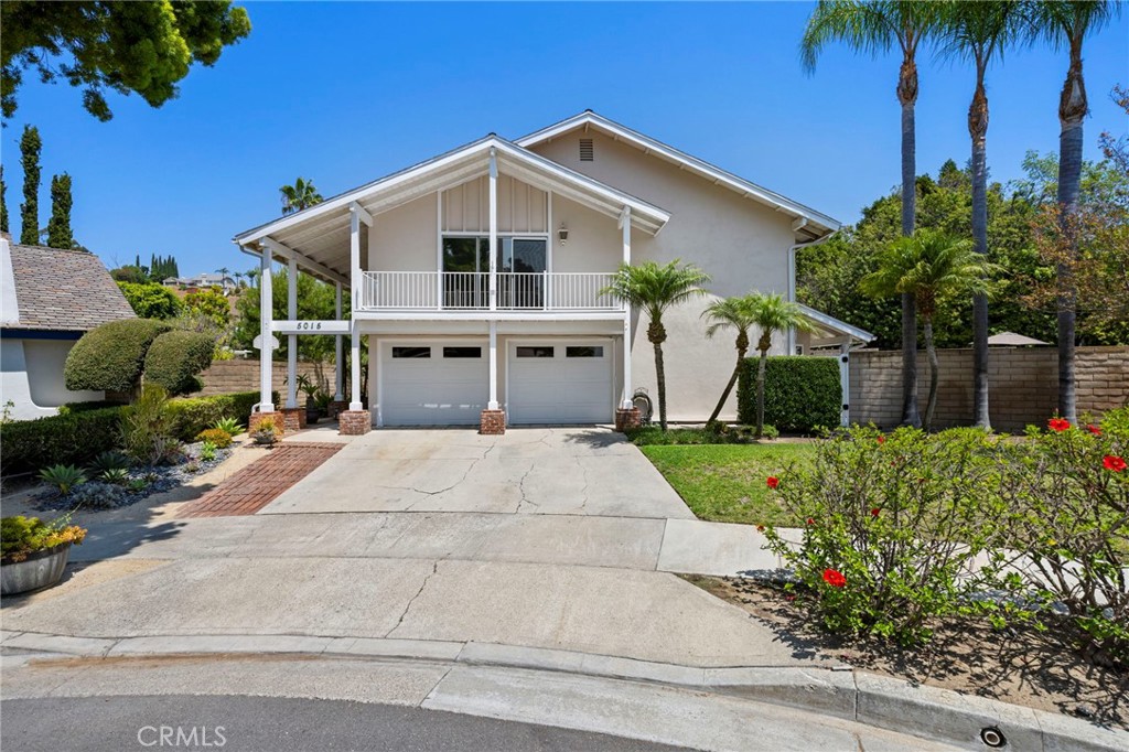 5015 E Lakeside Avenue
