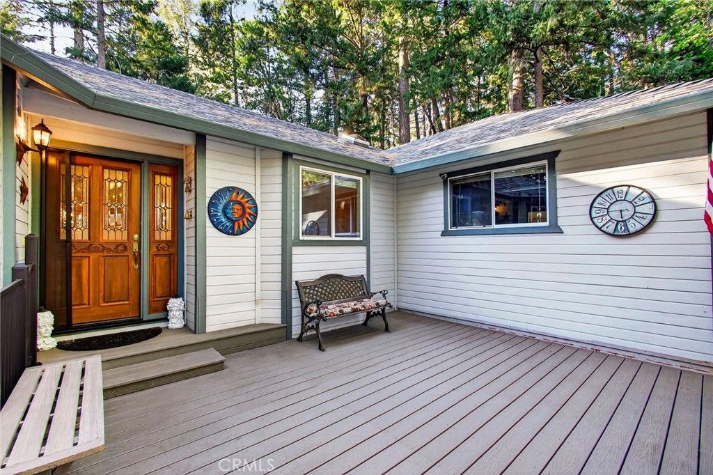 Photo of 14677 Bridgeport Cir, Magalia, CA 95954 (MLS # SN26063283)