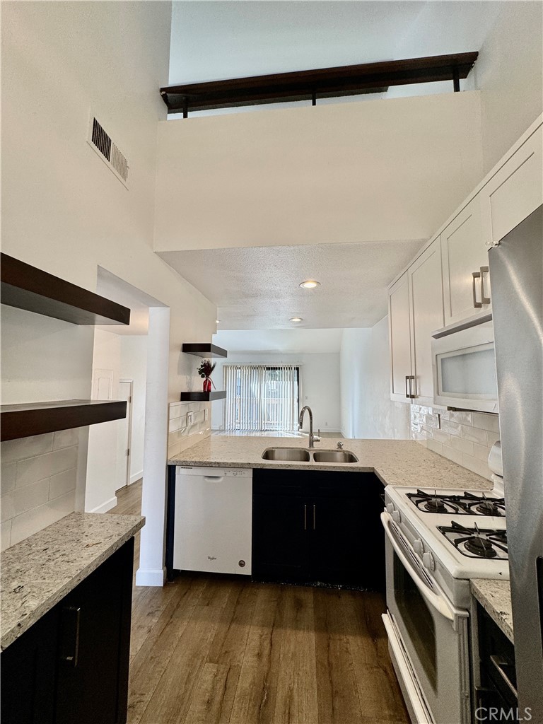 Lake Condos (CM) - Residential Lease