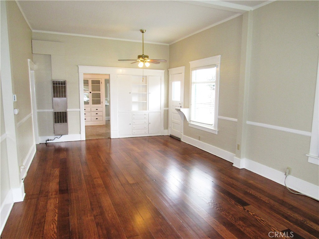 478 S Grand