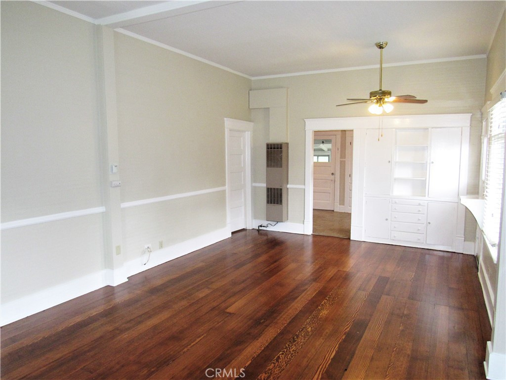 478 S Grand