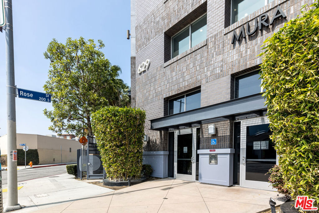 629 Traction Avenue 102