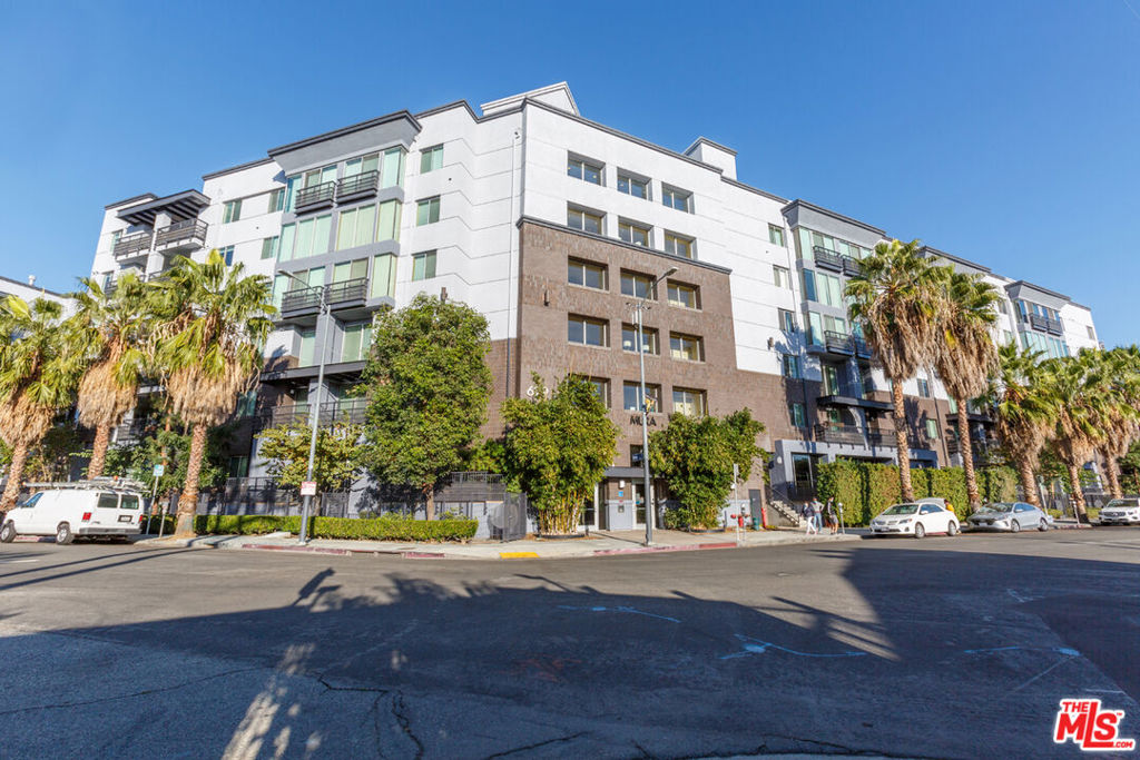 629 Traction Avenue 102