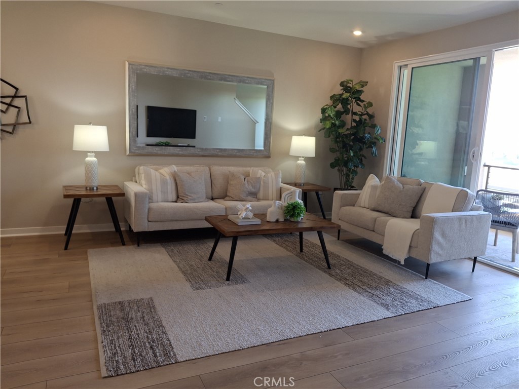 109 S Laxore Street 303