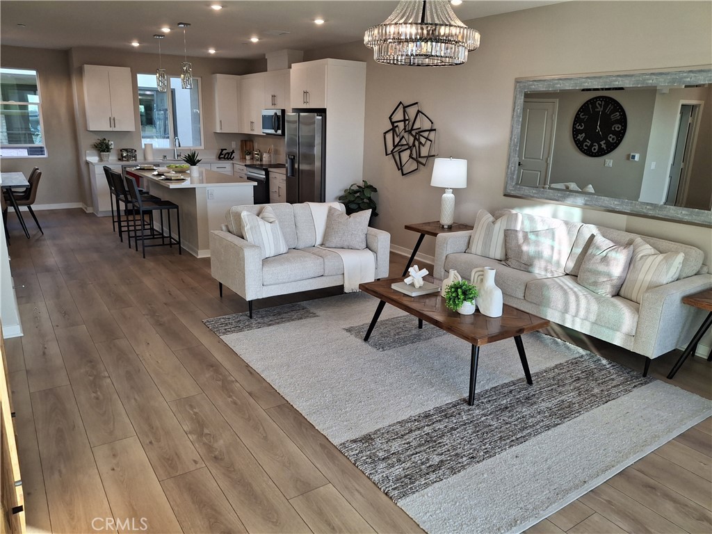 109 S Laxore Street 303