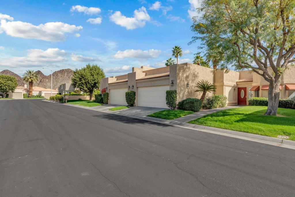 48614 Calle Esperanza