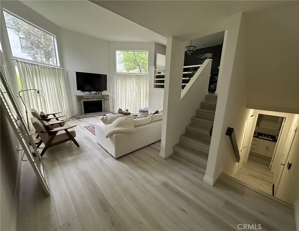 166 N Singingwood 15