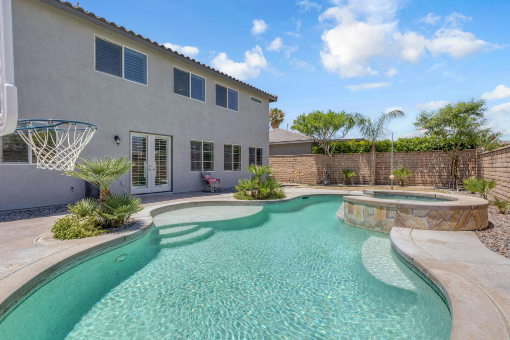 Desert Trace - Residential