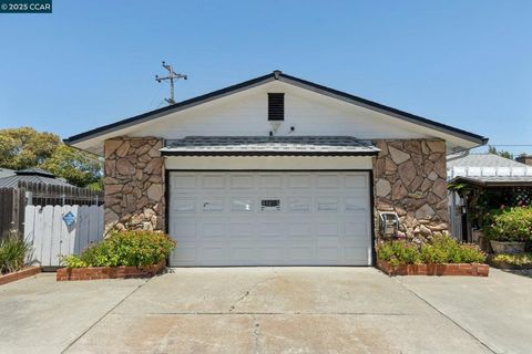 Photo of 1730 New Hampshire St St, Fairfield, CA 94533 (MLS # 41102934) Photo of 1730 New Hampshire St St, Fairfield, CA 94533 (MLS # 41102934)