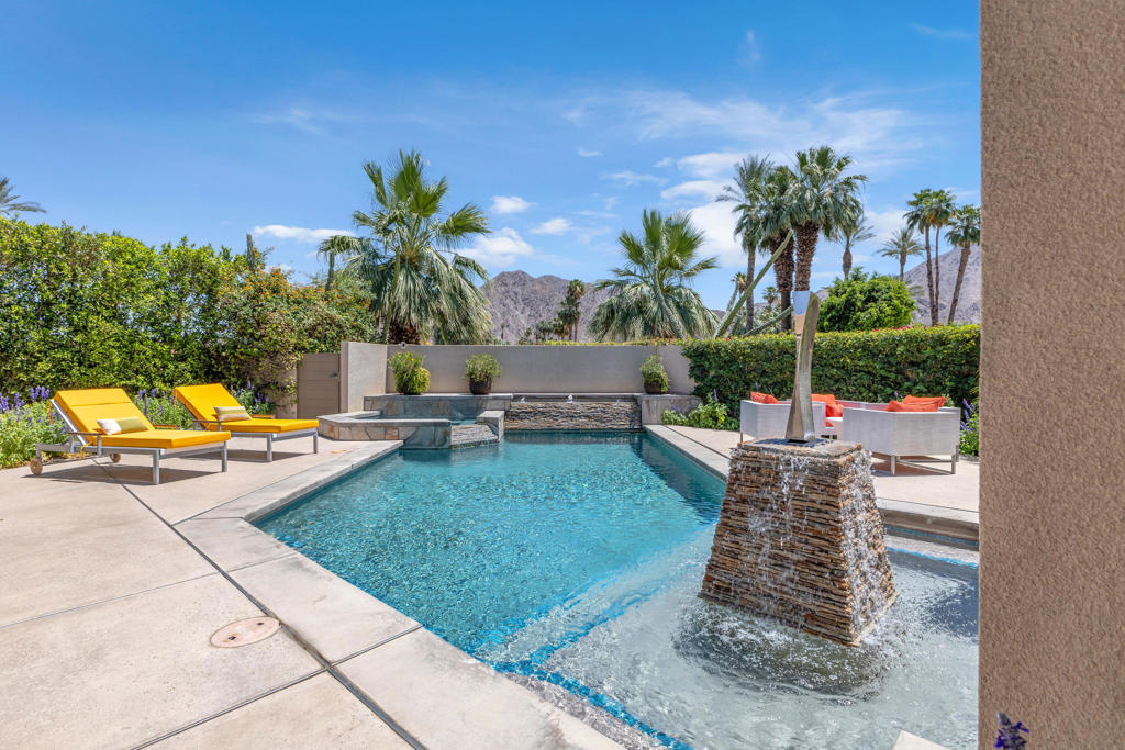 75984 Altamira Drive