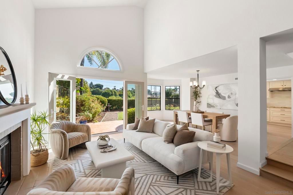 Photo of 1240 Ladera Linda, Del Mar, CA 92014 (MLS # 250040792SD)