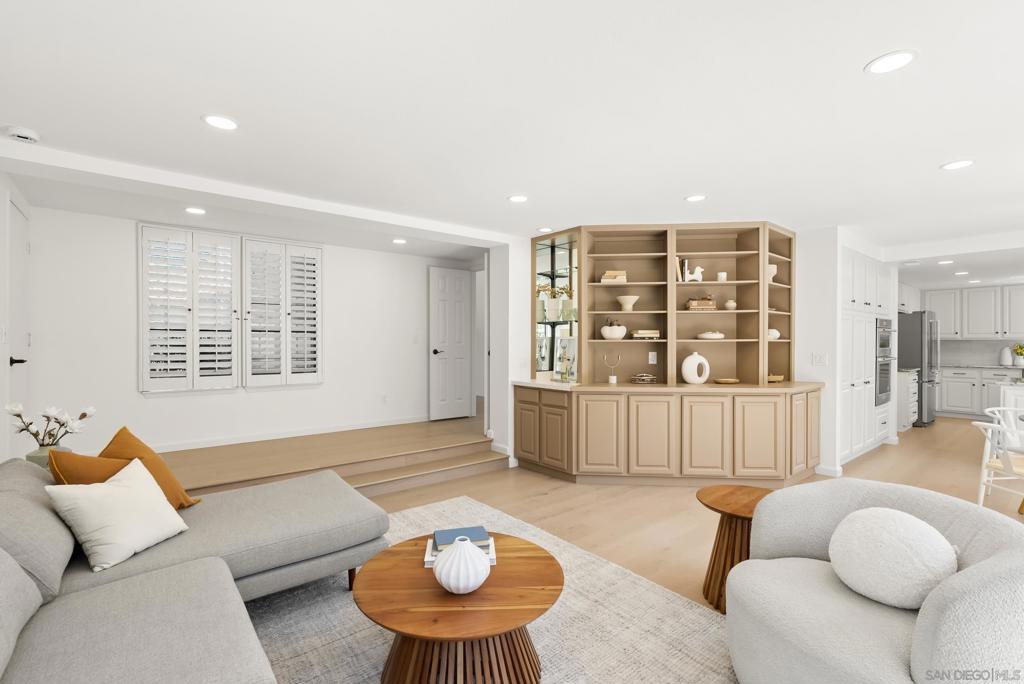 Del Mar - Residential