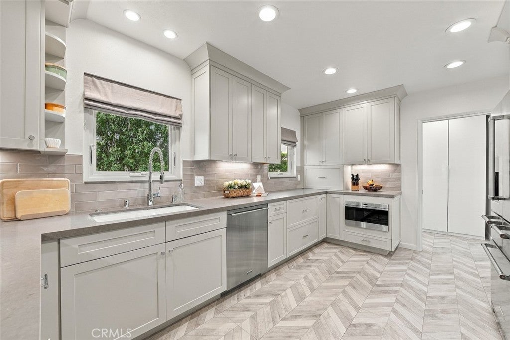 6321 W 79th Street