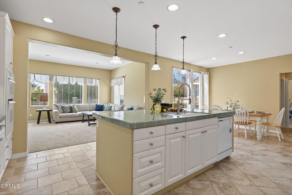 Victoria Estates River Glen 1 - 523401 - Residential