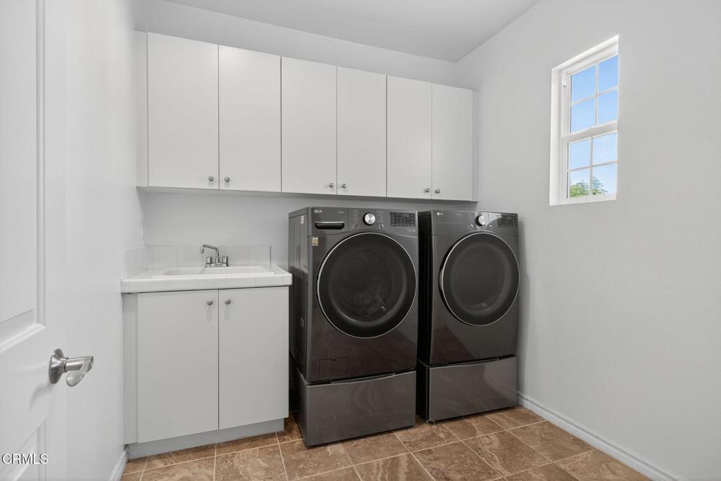 Victoria Estates River Glen 1 - 523401 - Residential