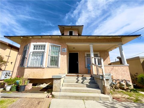 Photo of 250 N Alvarado Street #3/4, Los Angeles, CA 90026 (MLS # CV25046901)